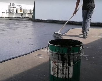 Nhựa đường trong chống thấm mái nhà: ưu và nhược điểm